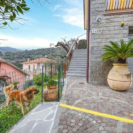 Beautiful Apartment In Moneglia With Kitchen Kültér fotó