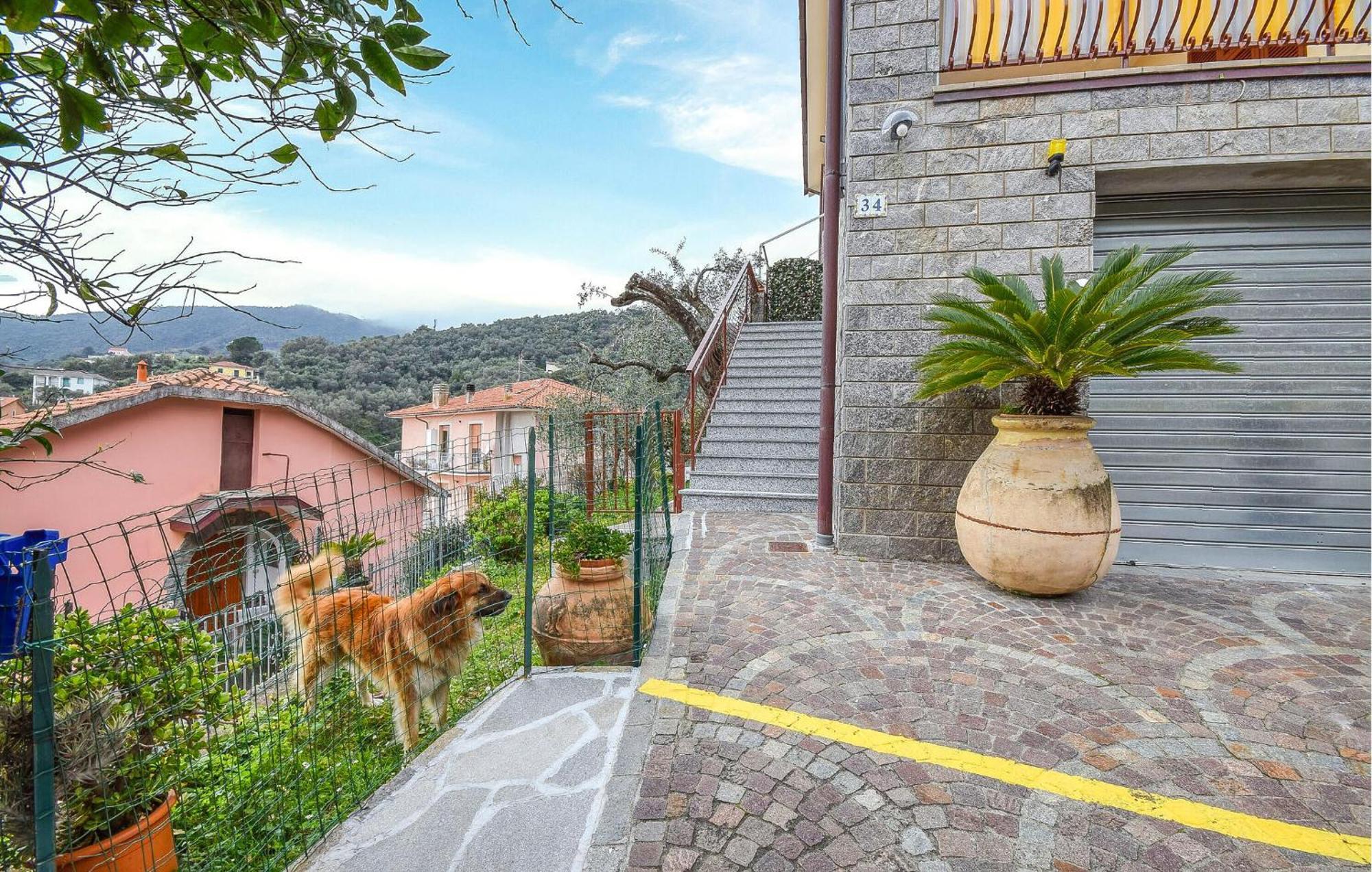 Beautiful Apartment In Moneglia With Kitchen Kültér fotó